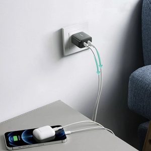 شارژر دیواری 20 وات دو پورت آئوکی مدل PA-R1S