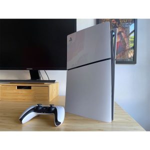 کنسول بازی سونی مدل PlayStation 5 Slim Digital Edition ظرفیت 825 گیگابایت ریجن CFI-2116 اروپا  به همراه دسته اضافی و پایه شارژر